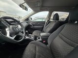 Used 2017 Nissan Rogue SV image 3