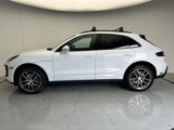 Used 2025 Porsche Macan image 2