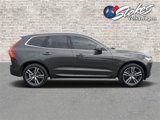 Used 2018 Volvo XC60 T5 Momentum w/ Convenience Package image 2