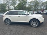 Used 2009 Lincoln MKX AWD image 2