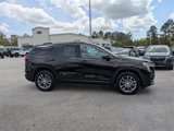 Used 2024 GMC Terrain SLT image 2