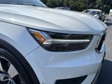 Used 2019 Volvo XC40 T5 Momentum image 3
