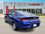 Used 2023 Hyundai Elantra SE image 5