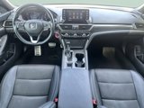 Used 2019 Honda Accord Sport image 2