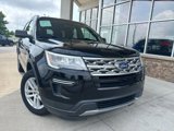 Used 2018 Ford Explorer XLT image 2