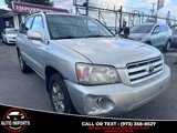 Used 2004 Toyota Highlander 4WD V6 w/ 3rd Row image 4