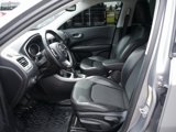 Used 2019 Jeep Compass Latitude image 2