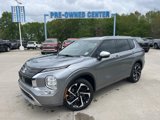 Used 2023 Mitsubishi Outlander SEL image 2