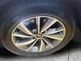 Used 2019 Hyundai Santa Fe SEL image 2
