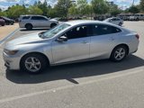 Used 2018 Chevrolet Malibu LS image 2