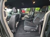 Used 2019 Dodge Grand Caravan SXT image 6