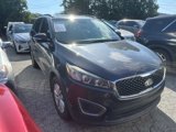 Used 2017 Kia Sorento LX w/ LX Convenience Package image 2