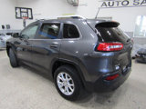 Used 2017 Jeep Cherokee Latitude image 5