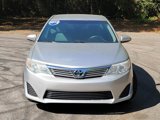 Used 2014 Toyota Camry L image 2