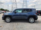 Used 2023 Jeep Renegade Latitude image 4