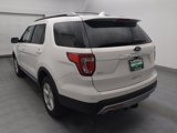 Used 2017 Ford Explorer XLT w/ Equipment Group 202A image 5