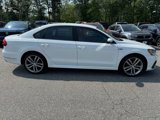 Used 2018 Volkswagen Passat 2.0T R-Line image 4