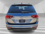 Used 2018 Volkswagen Tiguan SE w/ Panoramic Sunroof Package image 5