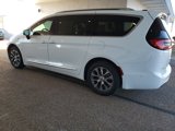 New 2025 Chrysler Pacifica Pinnacle image 3