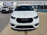 Used 2022 Chrysler Pacifica Touring-L image 2