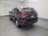Used 2015 Kia Sorento LX image 5