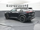 Used 2023 Nissan Rogue SV image 3