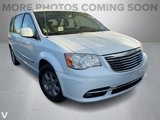 Used 2013 Chrysler Town & Country Touring image 5