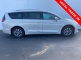 Used 2019 Chrysler Pacifica Touring-L Plus w/ Advanced Safetytec Group image 2