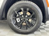 New 2025 Jeep Grand Cherokee Altitude image 5