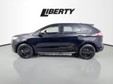 Used 2022 Ford Edge SE w/ Black Appearance Package image 4