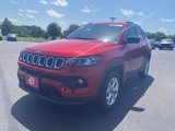 New 2025 Jeep Compass Latitude image 3