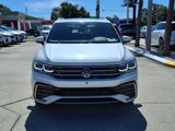 Used 2022 Volkswagen Tiguan SEL R-Line image 2