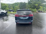 Used 2022 Chrysler Pacifica Limited image 4