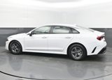 Used 2023 Kia K5 LXS image 5