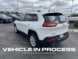 Used 2016 Jeep Cherokee Latitude w/ Cold Weather Group image 5