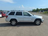 Used 2009 Jeep Grand Cherokee Laredo image 2
