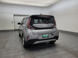 Used 2023 Kia Soul LX w/ LX Technology Package image 6