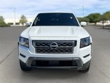 Used 2024 Nissan Frontier SV image 2