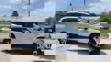 Used 2015 Chevrolet Traverse LT image 2
