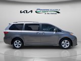 Used 2018 Toyota Sienna LE image 5