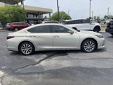 Used 2019 Lexus ES 350 image 2