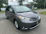 Used 2013 Toyota Sienna XLE image 3