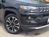 Used 2022 Jeep Compass Limited image 3