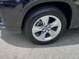 Used 2017 Toyota Highlander FWD V6 image 5