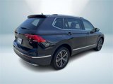 Used 2018 Volkswagen Tiguan SEL image 6