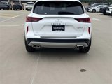 New 2025 INFINITI QX50 Luxe image 3