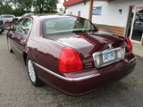 Used 2006 Lincoln Town Car Signature image 6
