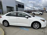 Used 2022 Toyota Corolla LE image 2