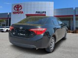 Used 2017 Toyota Corolla LE image 3