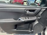 Used 2017 Toyota Camry SE image 5